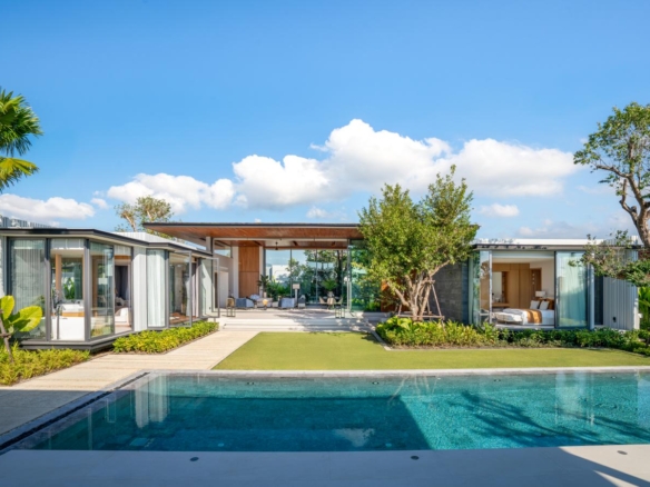 Stunning Pool Villas in Pasak, Phuket
