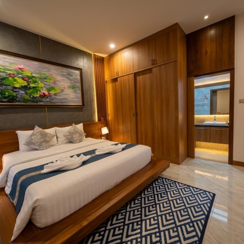  Luxury 3BR Pool Villa – Ao Nang Soi 1, Krabi