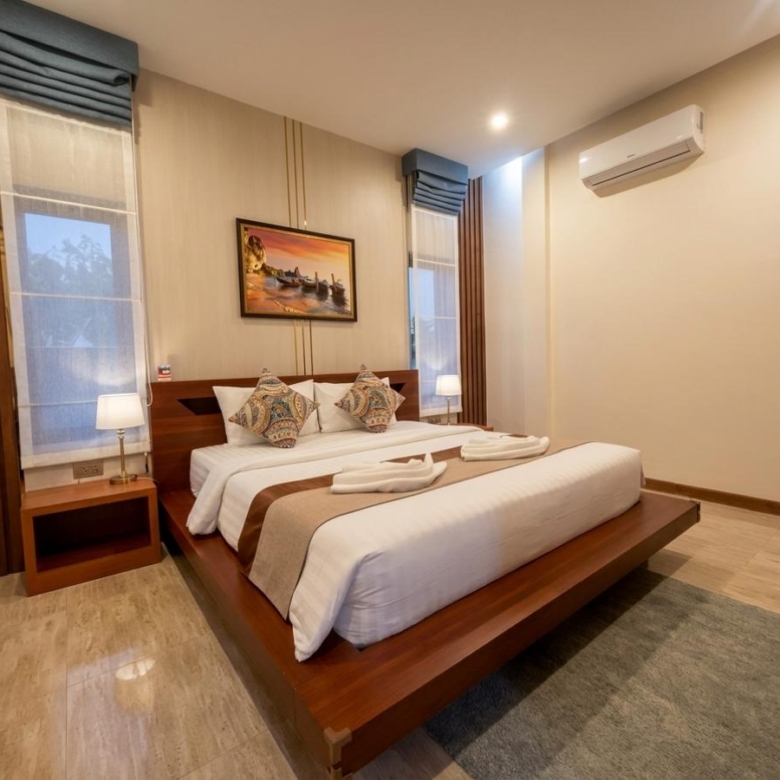  Luxury 3BR Pool Villa – Ao Nang Soi 1, Krabi