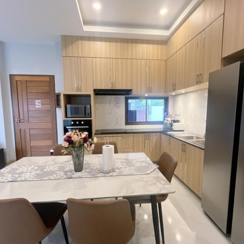 Modern Pool Villa in Ao Nang Soi 1