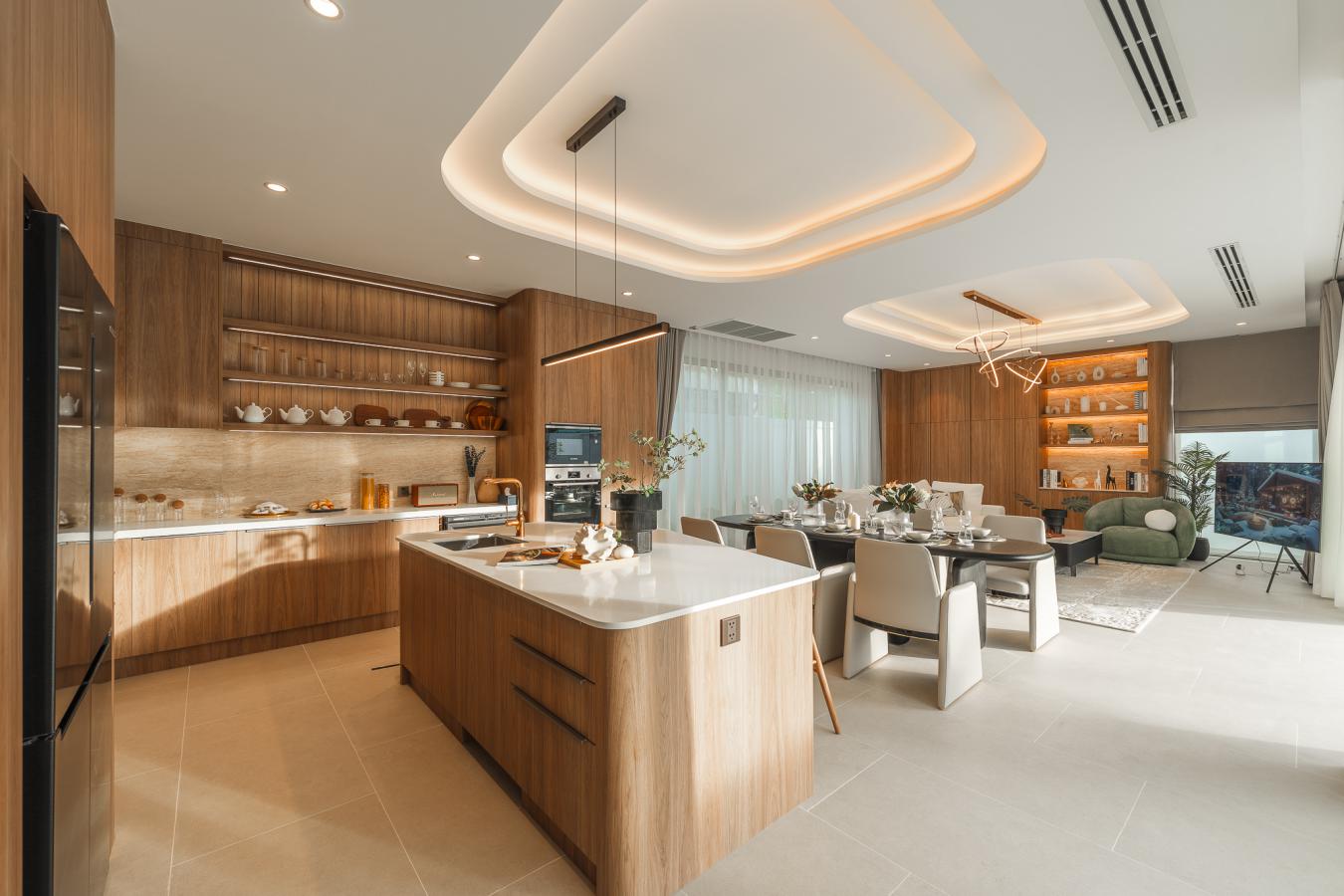 High-End Tropical 4-Bedroom Pool Villas in Saiyuan, Rawai