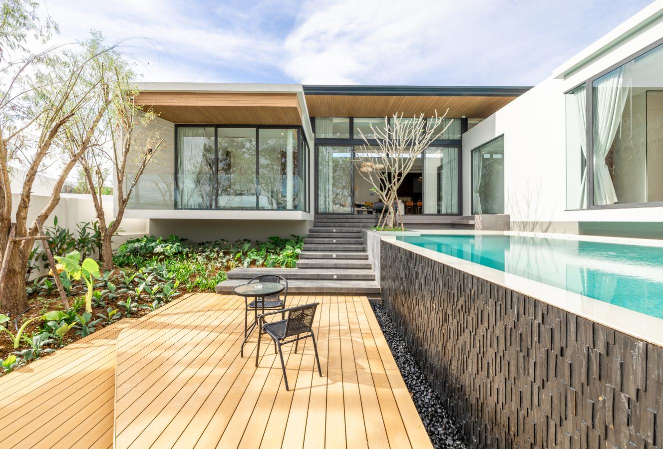 P8 Modern Nature-inspired Pool Villas in Bangjo, Thalang