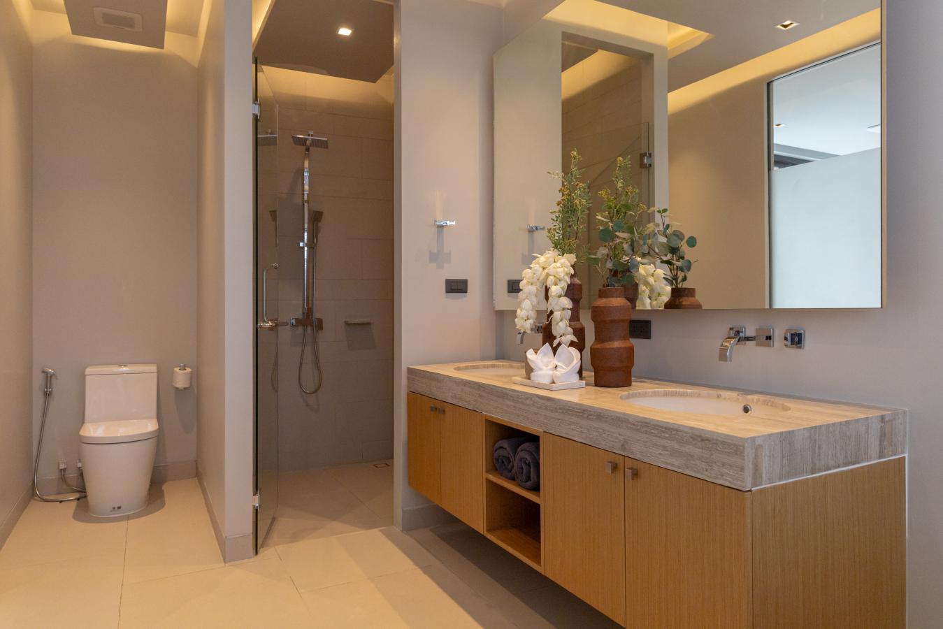 Tropical Luxury Pool Villas in Thep Krasattri, Phuket
