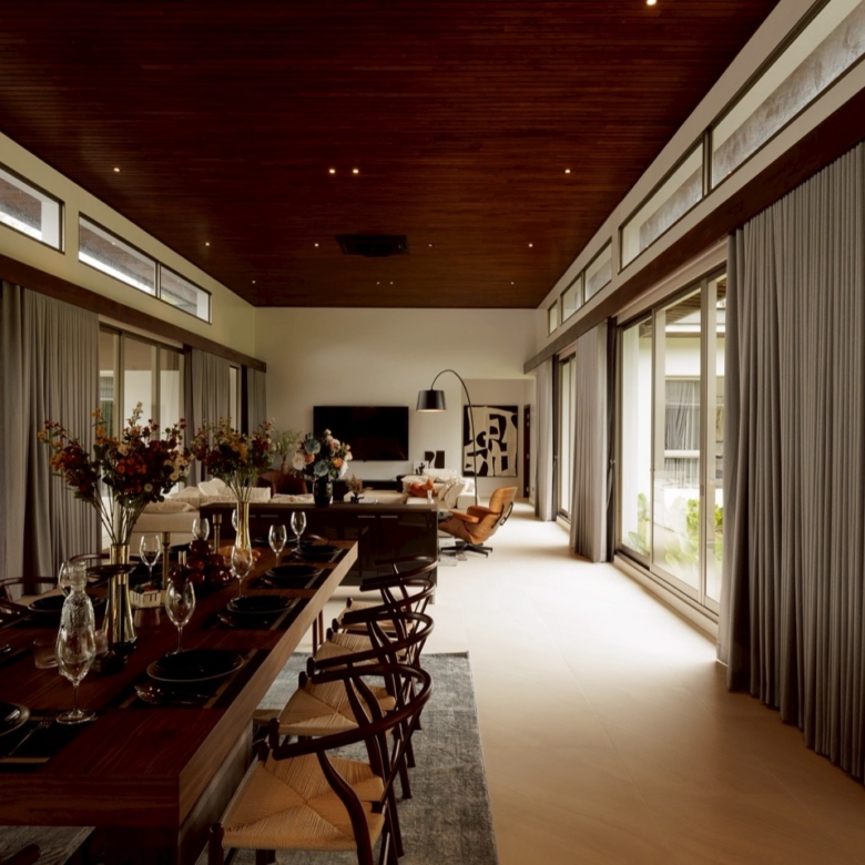 Exclusive Golfside Luxury Pool Villas in Kathu