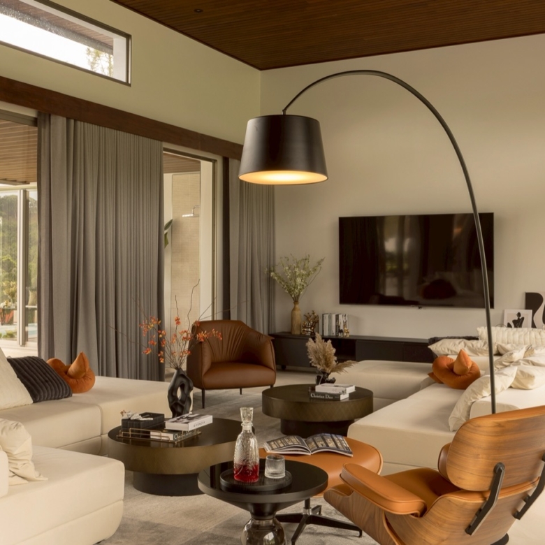 Exclusive Golfside Luxury Pool Villas in Kathu