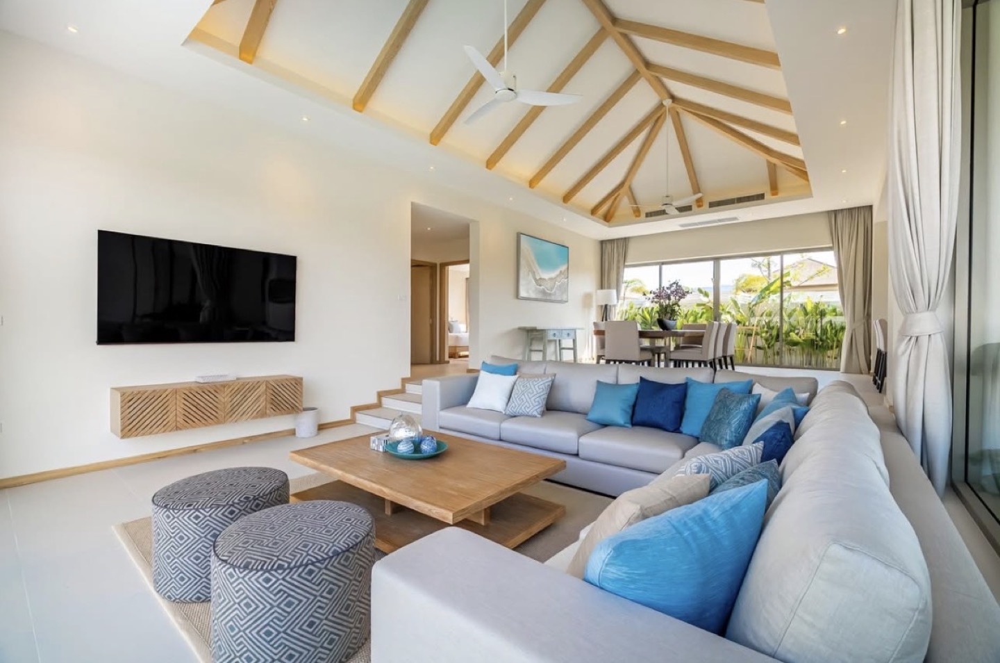 Screenshot Luxury 4-Bedroom Pool Villa for Sale in Cherngtalay