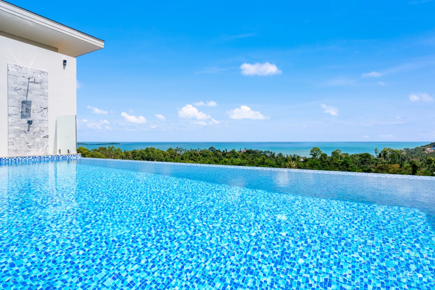 Modern 4-Bedroom Sunrise Sea View Villa
