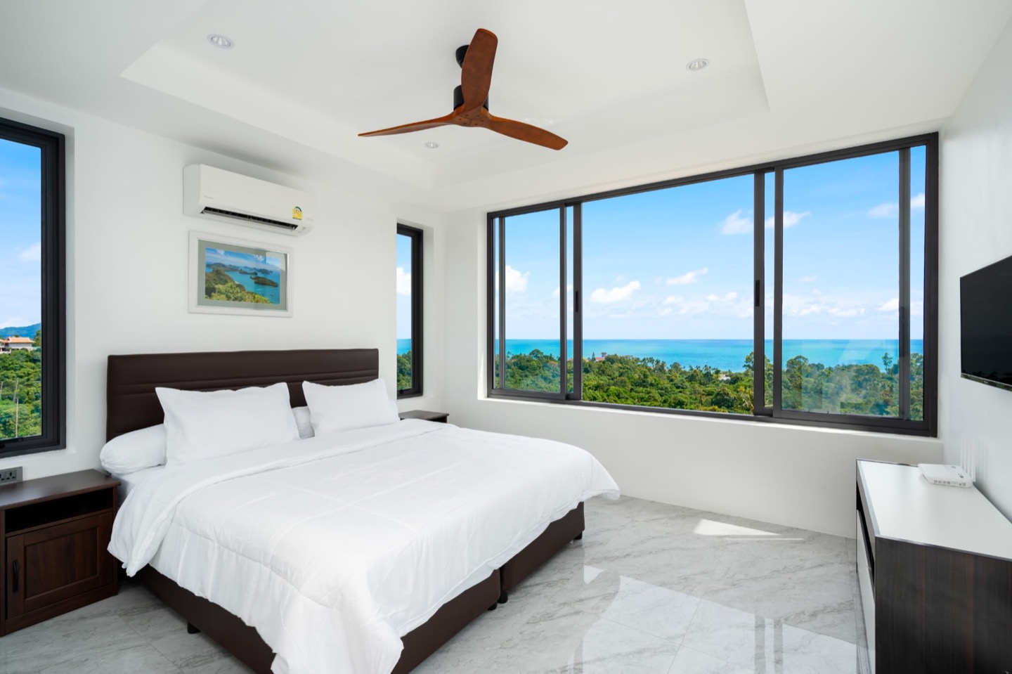 Modern 4-Bedroom Sunrise Sea View Villa
