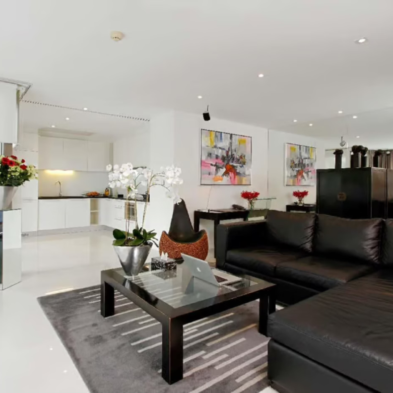 Luxury One-Bedroom Residence in Patong