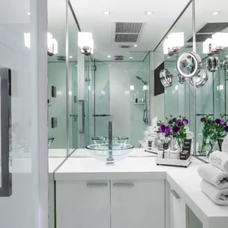 Luxury One-Bedroom Residence in Patong