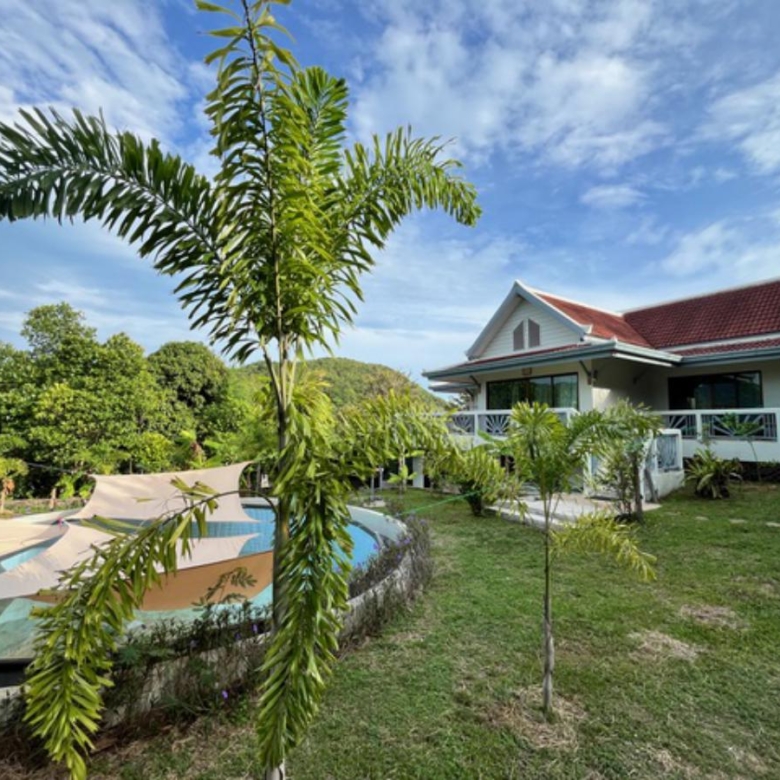 A Private Thai-Style Nature Sanctuary in Central Bangrak, Koh Samui