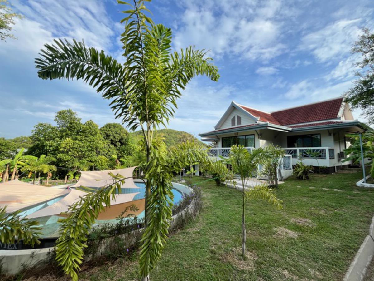 A Private Thai-Style Nature Sanctuary in Central Bangrak, Koh Samui