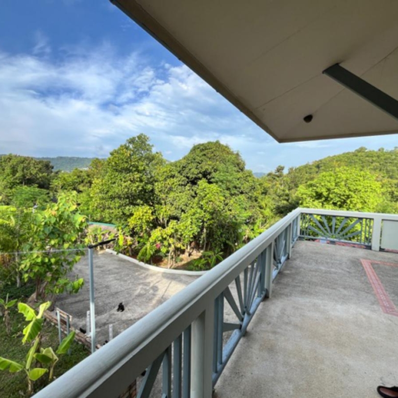 A Private Thai-Style Nature Sanctuary in Central Bangrak, Koh Samui