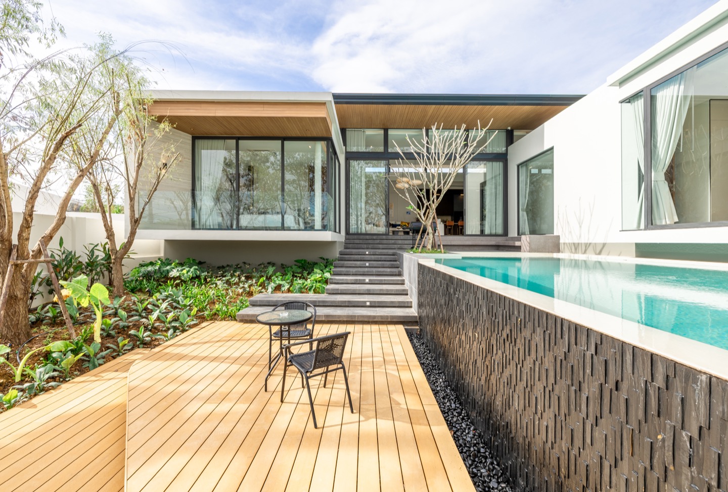 P8 (1) Exclusive Luxury Pool Villas in Bang Jo, Thalang