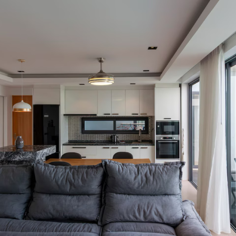  Elevate Your Lifestyle & Investment in Chaweng Noi