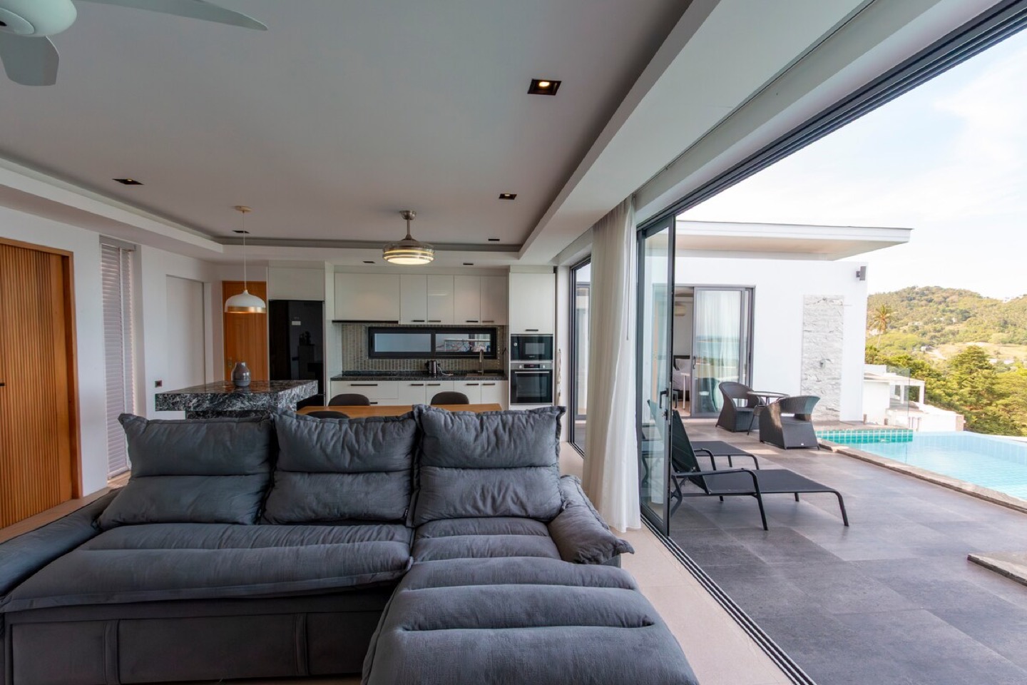  Elevate Your Lifestyle & Investment in Chaweng Noi