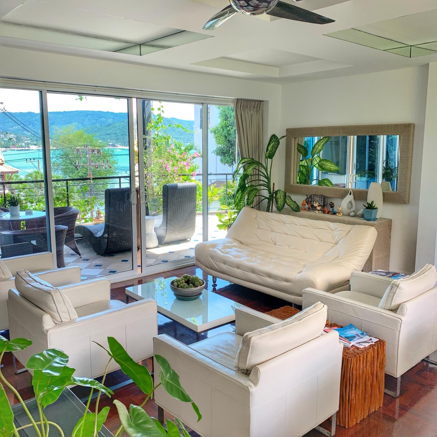 Vintage Hillside Villa Overlooking Bangrak Bay