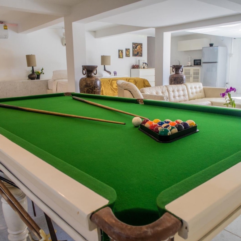 Vintage Hillside Villa Overlooking Bangrak Bay