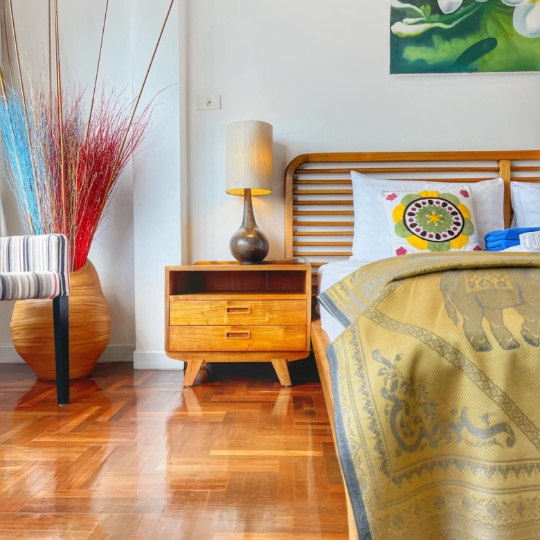 Vintage Hillside Villa Overlooking Bangrak Bay