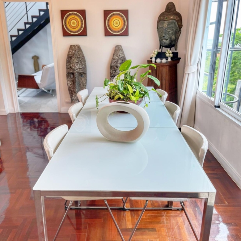 Vintage Hillside Villa Overlooking Bangrak Bay