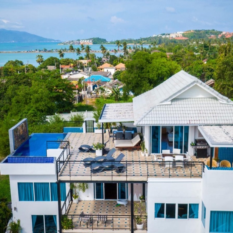 Vintage Hillside Villa Overlooking Bangrak Bay