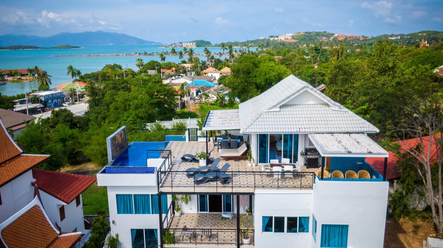 Vintage Hillside Villa Overlooking Bangrak Bay