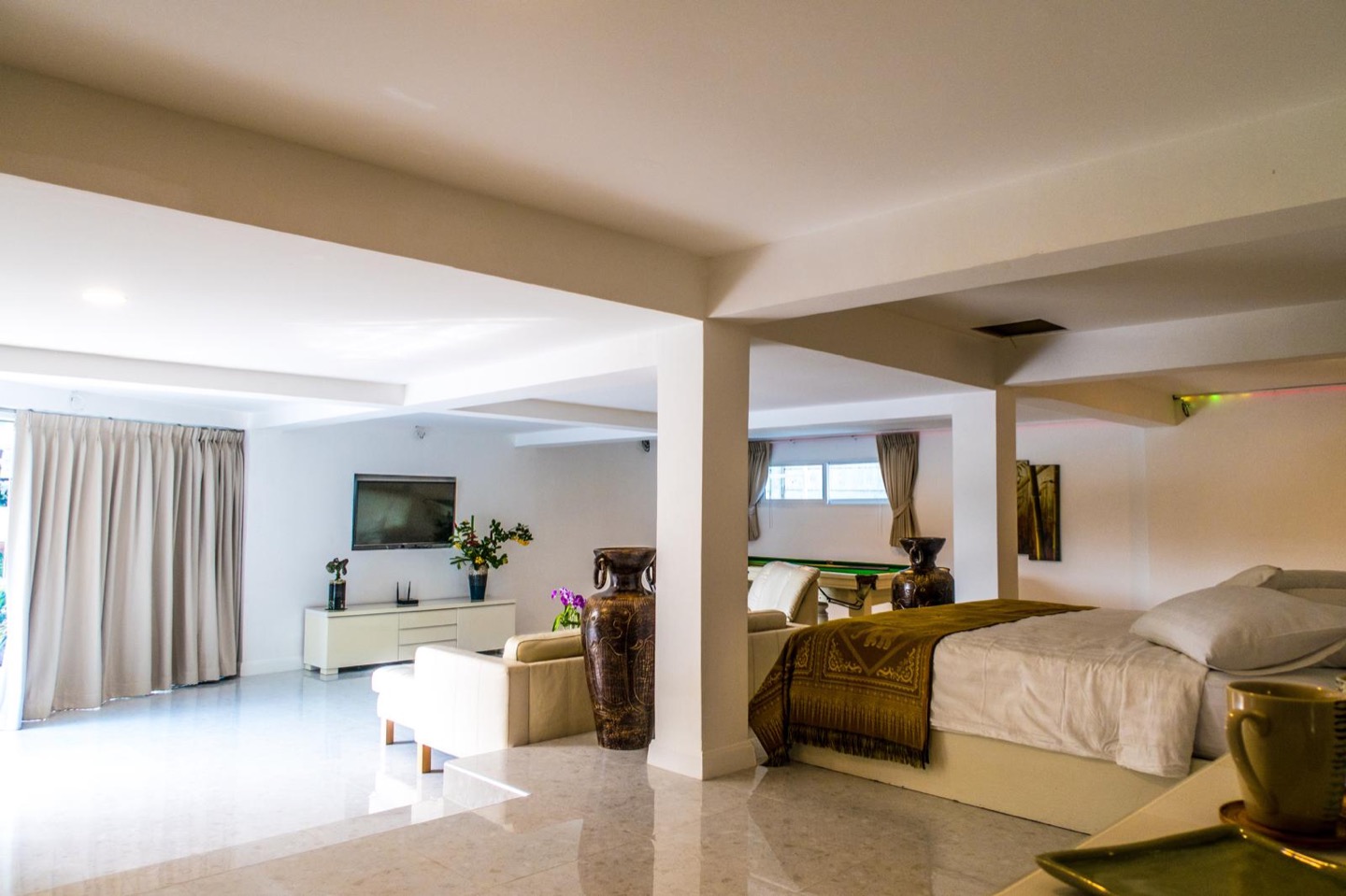 Vintage Hillside Villa Overlooking Bangrak Bay