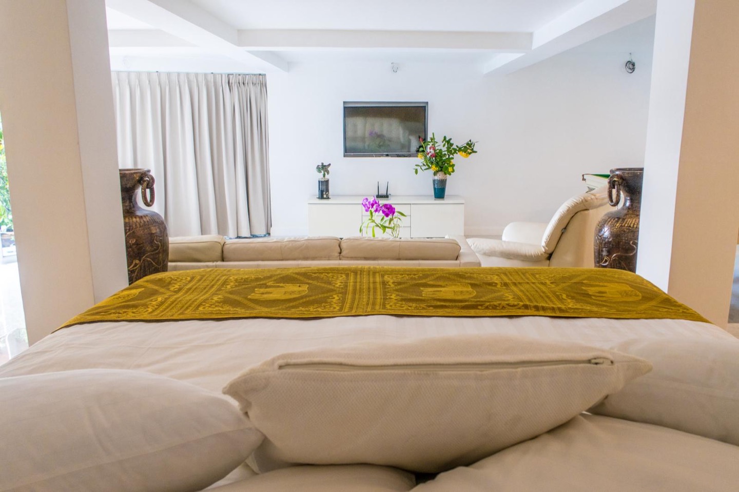 Vintage Hillside Villa Overlooking Bangrak Bay