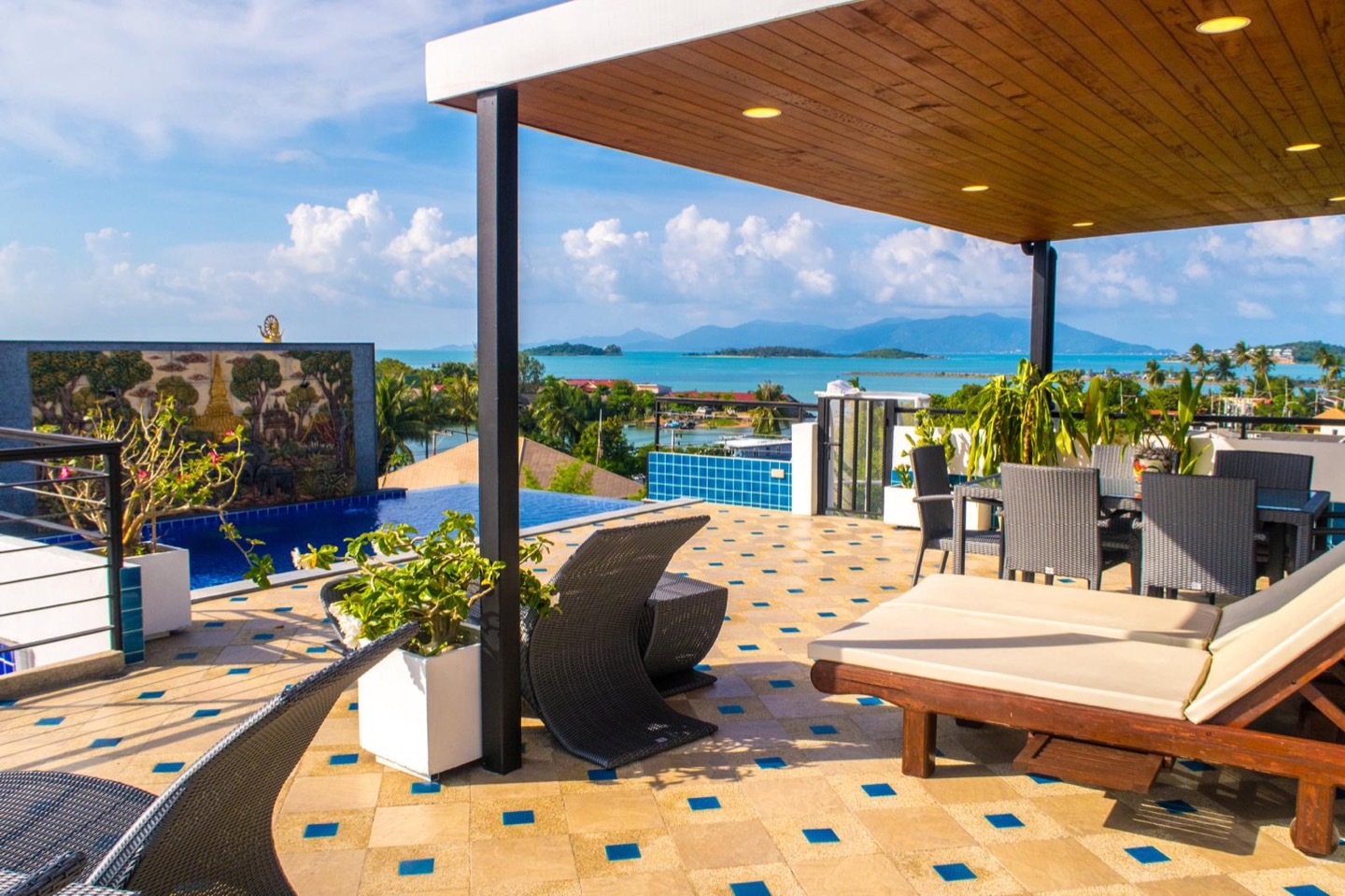 Vintage Hillside Villa Overlooking Bangrak Bay