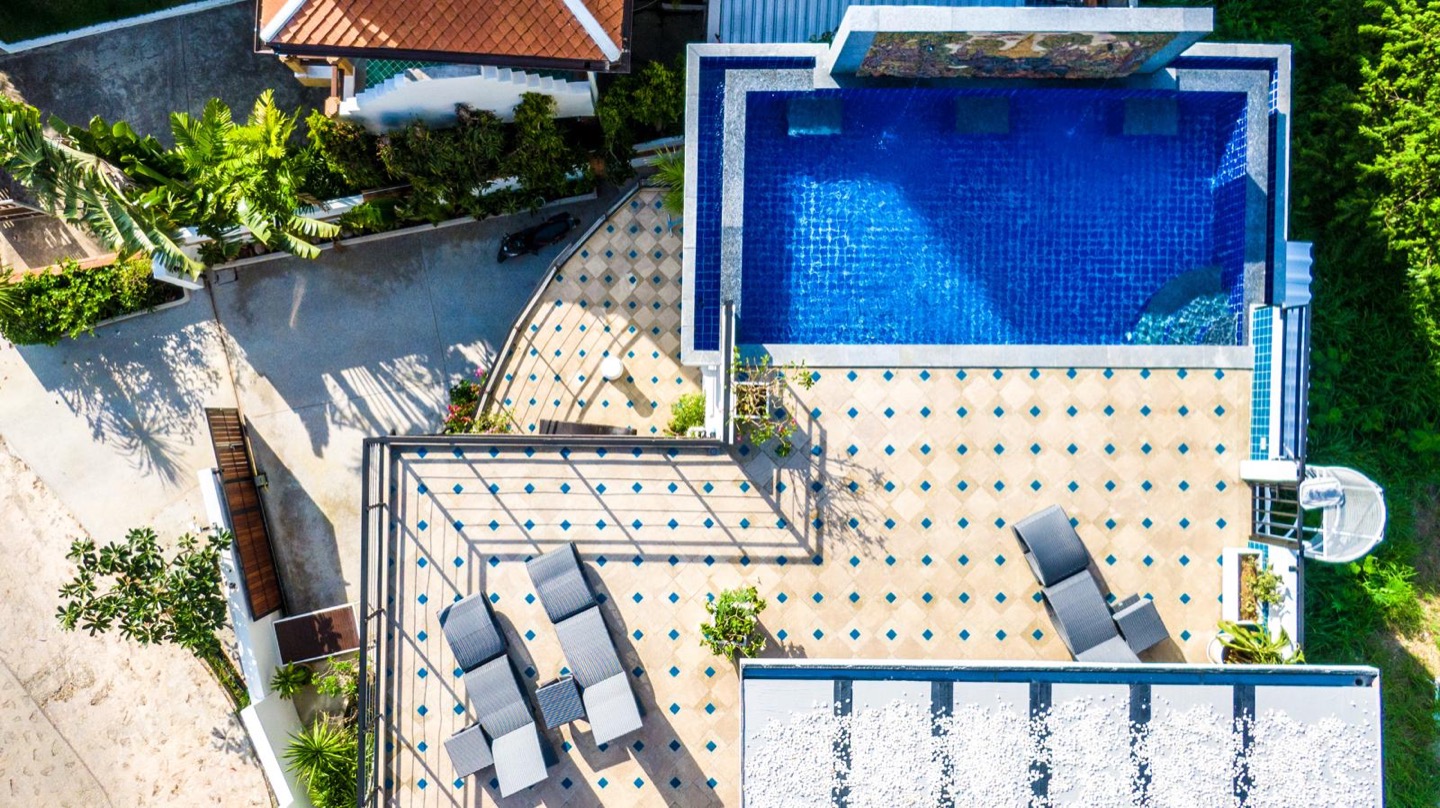 Vintage Hillside Villa Overlooking Bangrak Bay