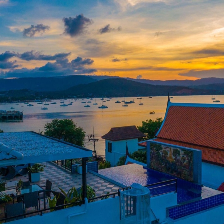 Vintage Hillside Villa Overlooking Bangrak Bay
