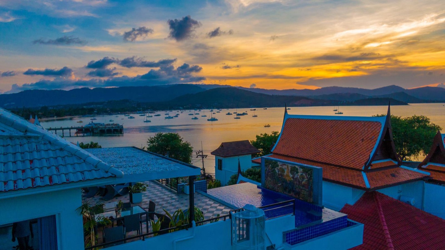 Vintage Hillside Villa Overlooking Bangrak Bay