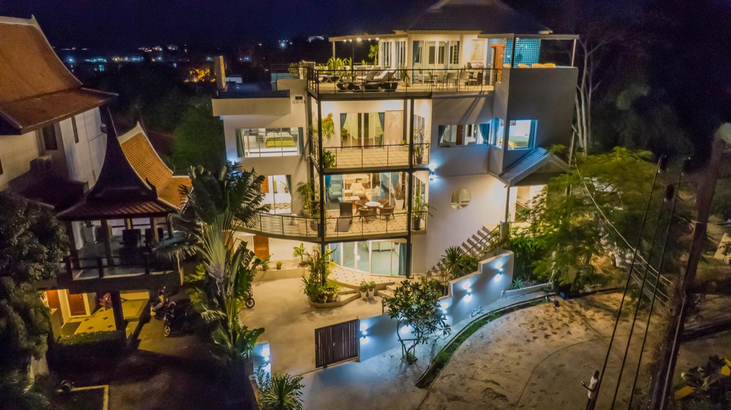 Vintage Hillside Villa Overlooking Bangrak Bay